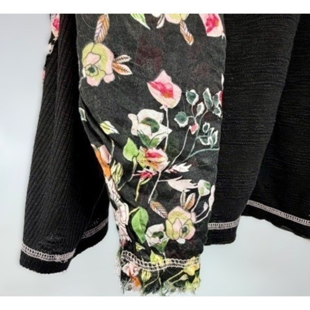 POL Womens Large Black Floral Star Patch Raw Hem Boho‎ Distressed Oversized Top - Picture 15 of 16